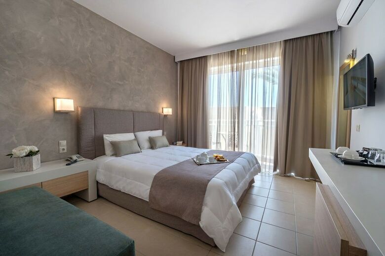 Nefeli Hotel