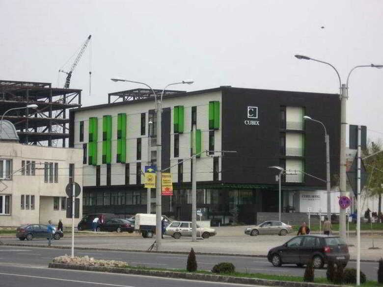 Hotel Cubix