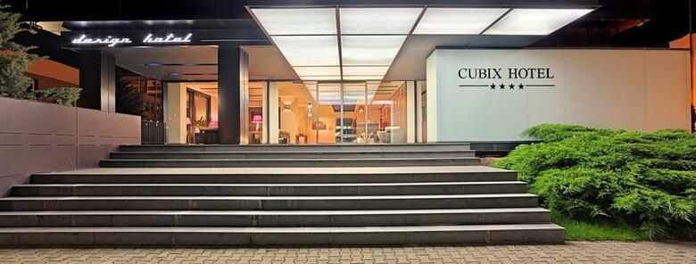 Hotel Cubix
