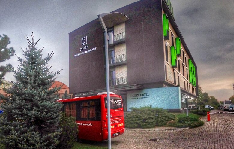Hotel Cubix