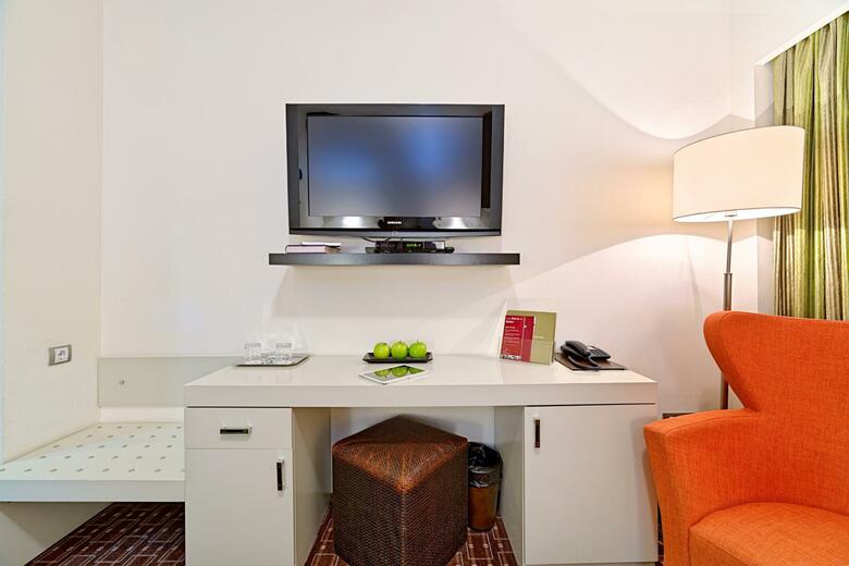 Hotel Cubix