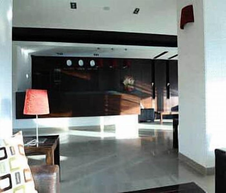 Hotel Cubix