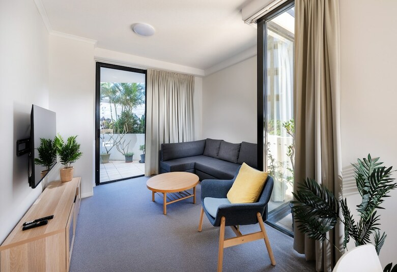 Hotel Mantra Coolangatta Beach