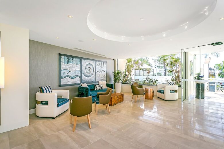 Hotel Mantra Coolangatta Beach