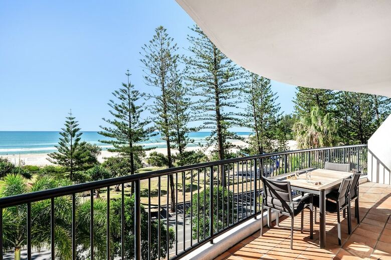Hotel Mantra Coolangatta Beach