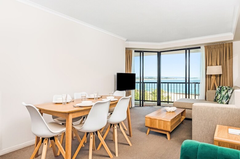 Hotel Mantra Coolangatta Beach