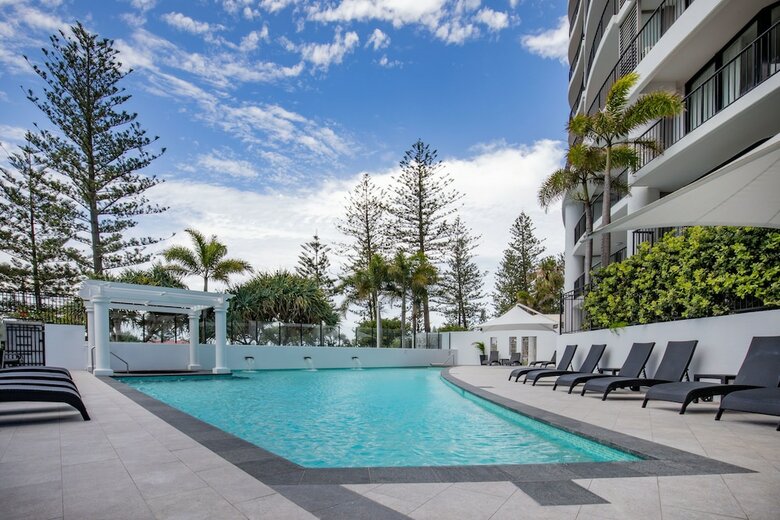 Hotel Mantra Coolangatta Beach
