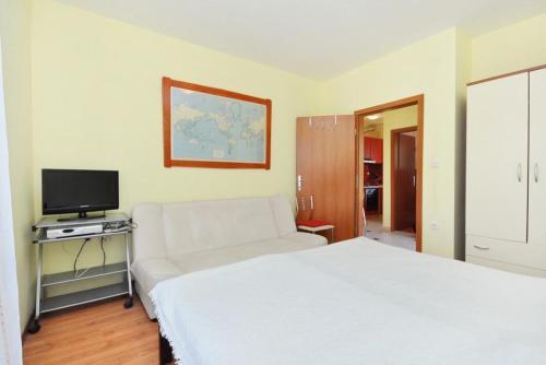 Apartment Vela Luka 9244b