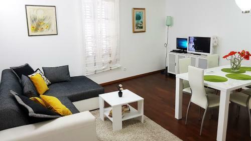 Split Promenade Apartments