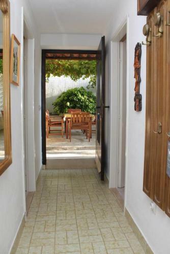 Apartments With A Parking Space Supetar (brac) - 5385