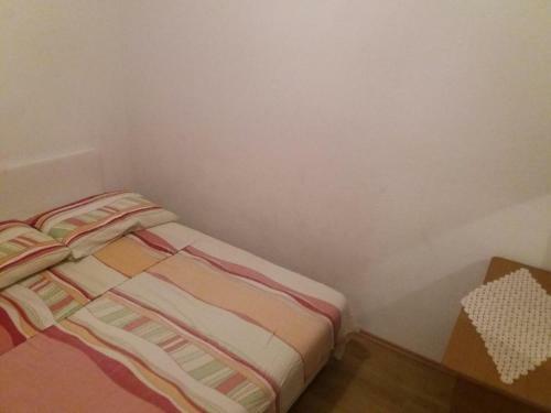 Apartments With Wifi Sutivan (brac) - 750