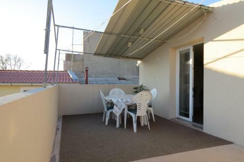 Terrace Apartment Beba - Pag