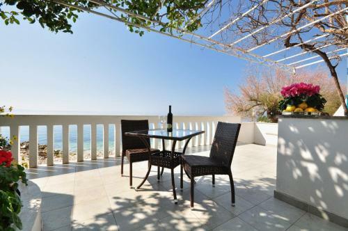 Hostal Apartments Zanic On The Beach