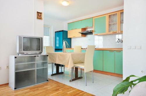 Hostal Apartments Zanic On The Beach