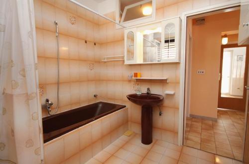 Apartment Rabac 2340b