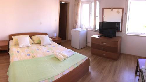 Hostal Guesthouse Cipre