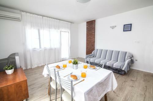 Hostal Apartament Skoko