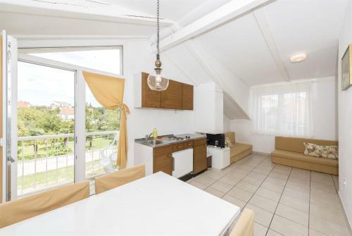 Apartments Lana
