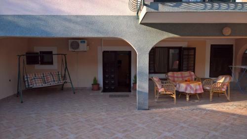 Apartments Ivona