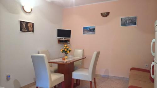 Apartments Ivona