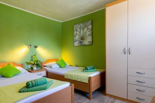 Hostal Rooms Edna