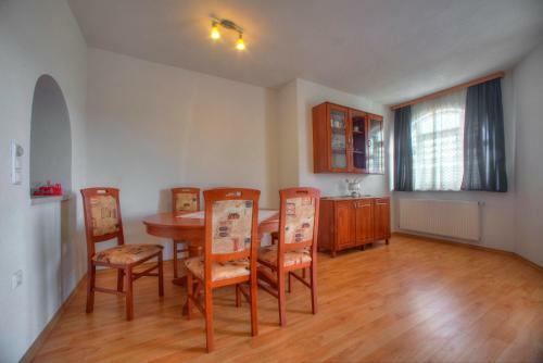 Apartments Peran