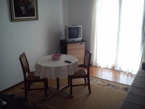 Nada Apartments