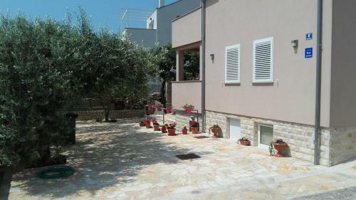 Lily Apartment Petrcane