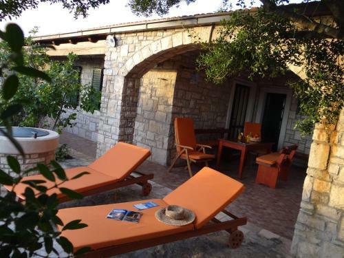 Villa Stone House San Pelegrin