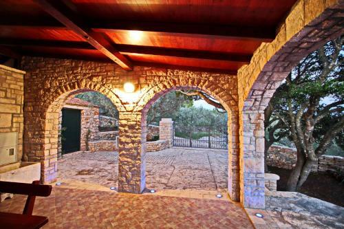 Villa Stone House San Pelegrin