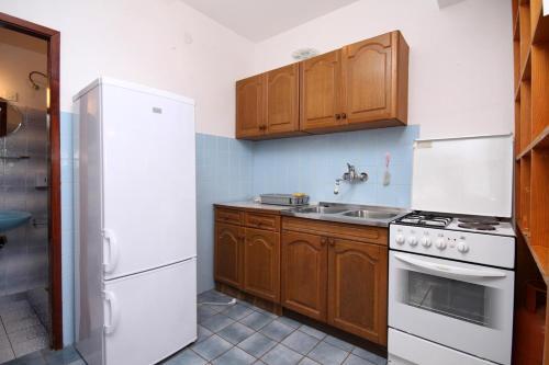 Apartment Zavala 122b
