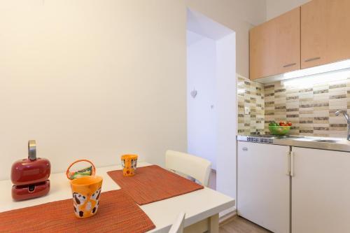 Apartments Miljas 2