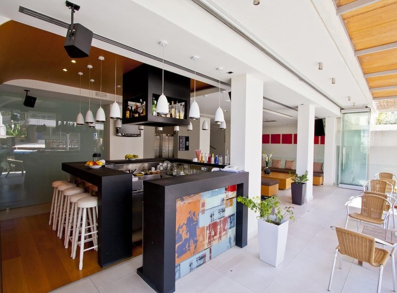 Atlantis City Hotel