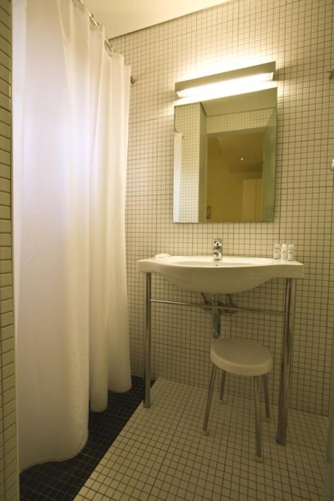 Atlantis City Hotel