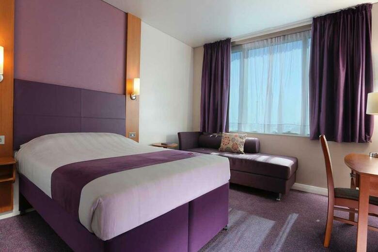 Hotel Premier Inn Dubai Investment Park