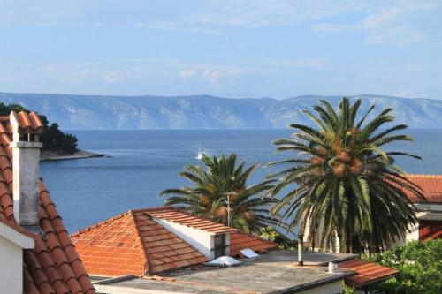Apartments By The Sea Jelsa (hvar) - 8783