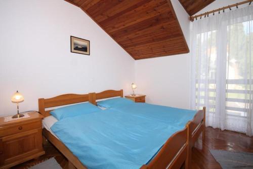 Apartments By The Sea Jelsa (hvar) - 8783