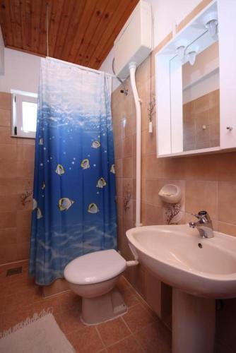 Apartments By The Sea Jelsa (hvar) - 8783