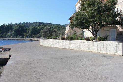 Apartment Lumbarda 9325b