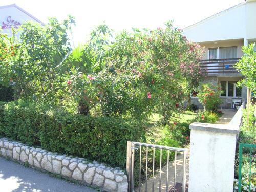Apartments Ivanek