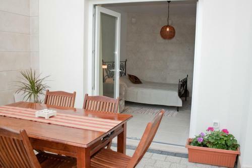 Apartments Lianto