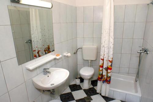 Apartment Arbanija 4320a
