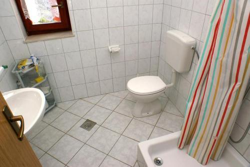 Apartment Arbanija 4320a