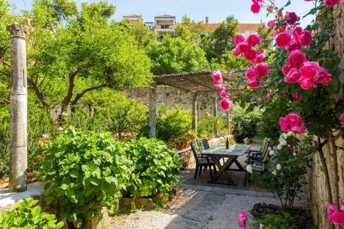 Apartamentos Villa Marini Dvori