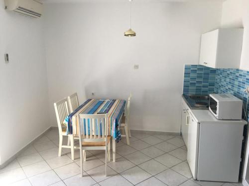 Apartments By The Sea Stara Novalja (pag) - 9368
