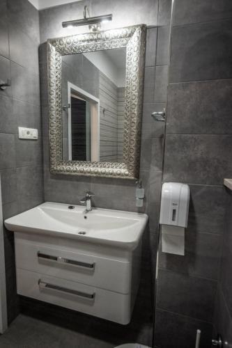 Hostal Center Luxury Rooms 3