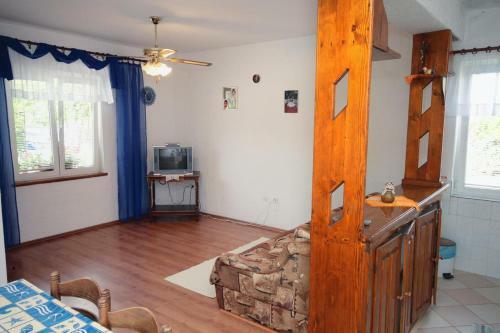 Apartments With A Parking Space Kampor (rab) - 5029