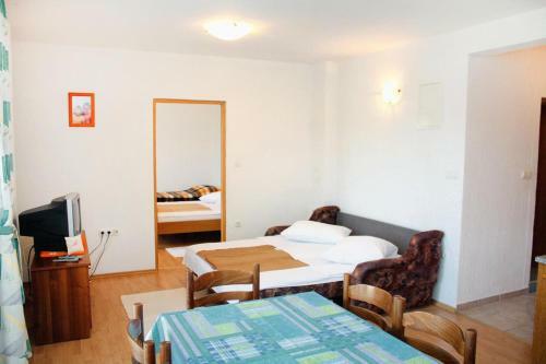 Apartments With A Parking Space Kampor (rab) - 5029