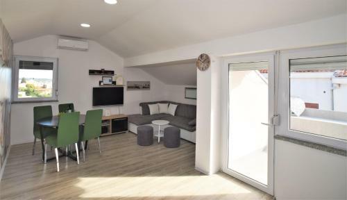 Novalja Penthouse Apartment