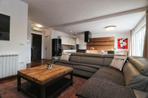 Hostal Kseni Accommodation